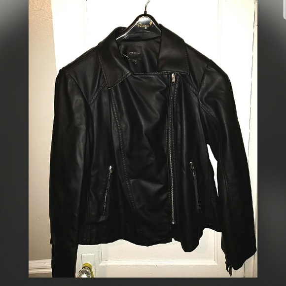 Leather jacket with fringes and purse - Picture 4 of 6